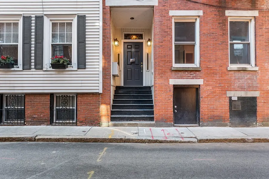 26 Unity St #2, Boston, MA 02113 - Image #3
