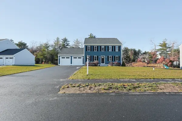 17 Cobblestone Lane, Middleboro, MA 02346