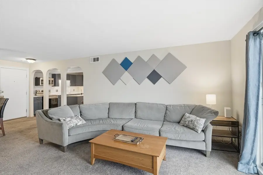 9 Shadowbrook Lane #29, Milford, MA 01757 - Image #2