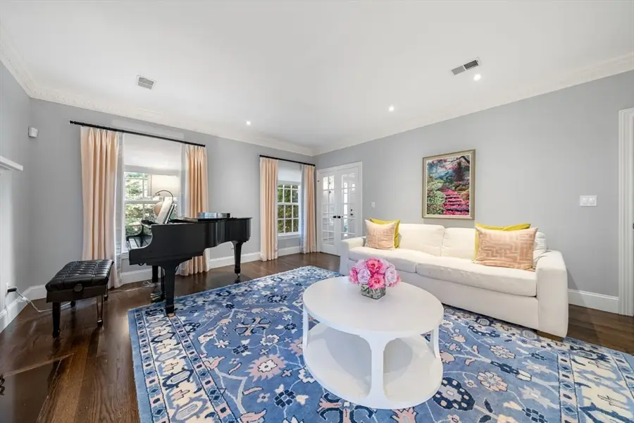 81 Montvale Road, Weston, MA 02493 - Image #3