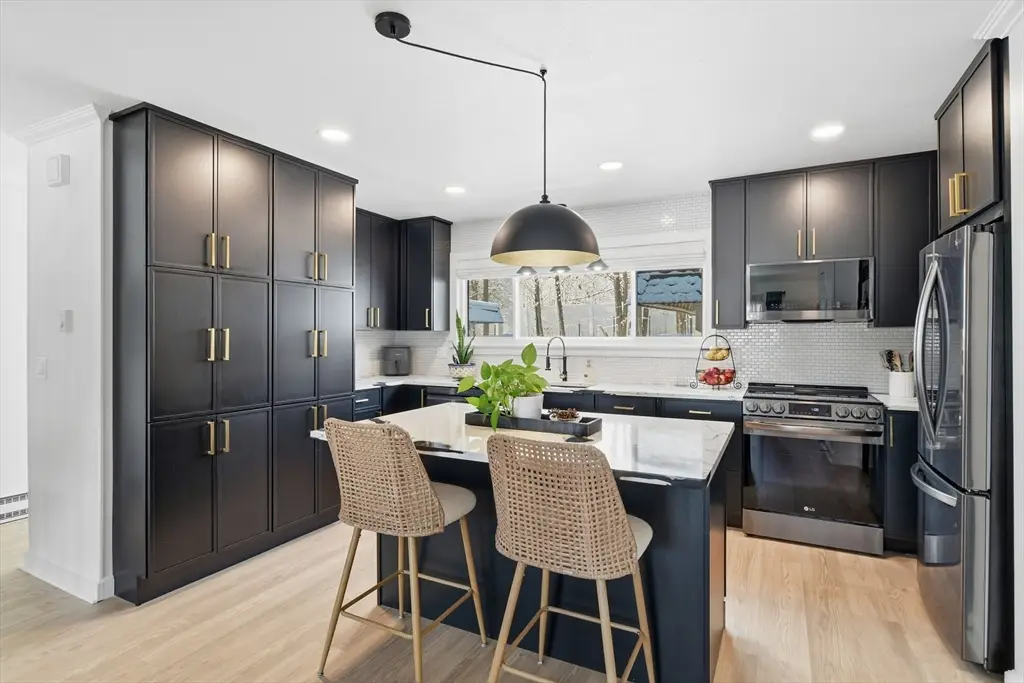 4 Pebblestone Cir #4, Suffield, CT 06078 - #1