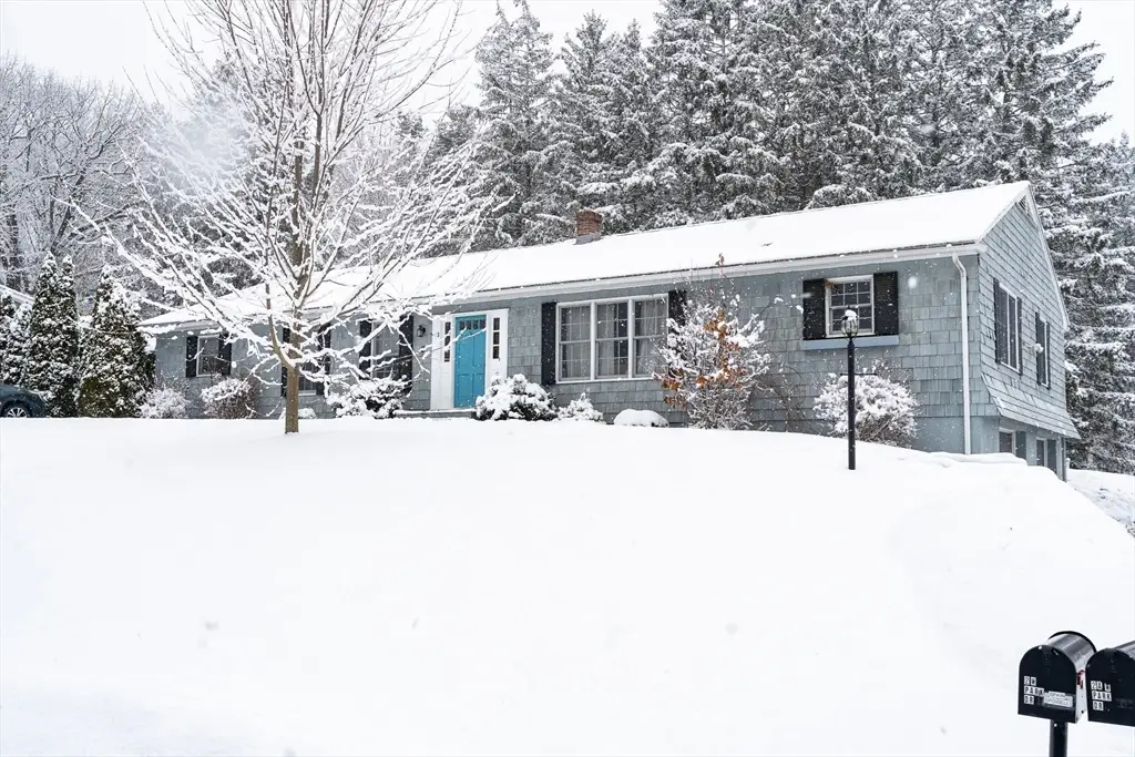 2 West Park Drive, Easthampton, MA 01027 - Image #1