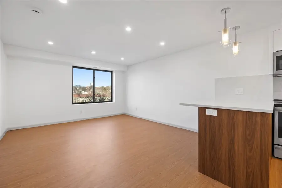 1243 Beacon Street #5A, Brookline, MA 02446 - Image #3