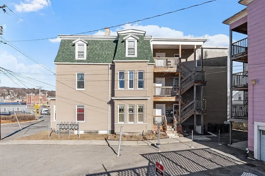 122 Laurel St, Fitchburg, MA 01420 - Image #2