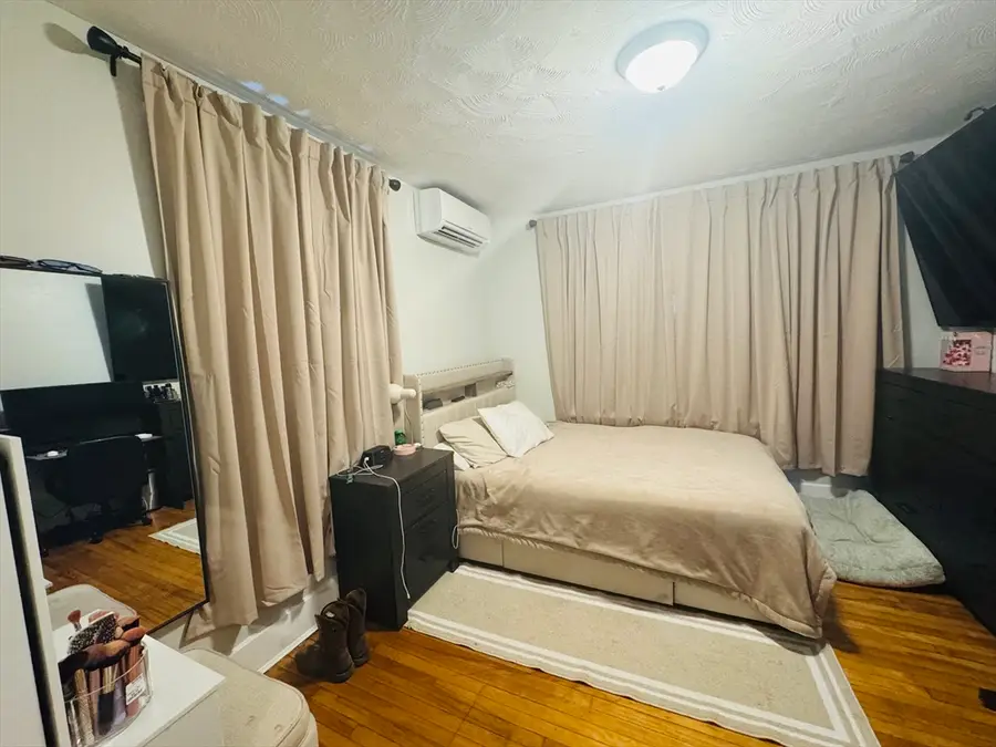 5 Wakefield St, Worcester, MA 01605 - Image #3