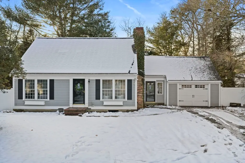 10 Sail A Way, Centerville, MA 02632 - Image #1