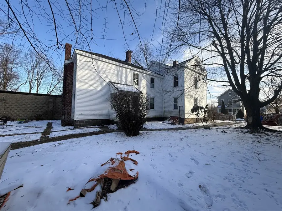 42 Florence St, Springfield, MA 01105 - Image #3