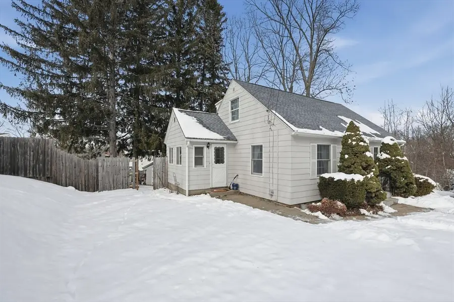 17 Goucher Avenue, Worcester, MA 01605 - Image #3