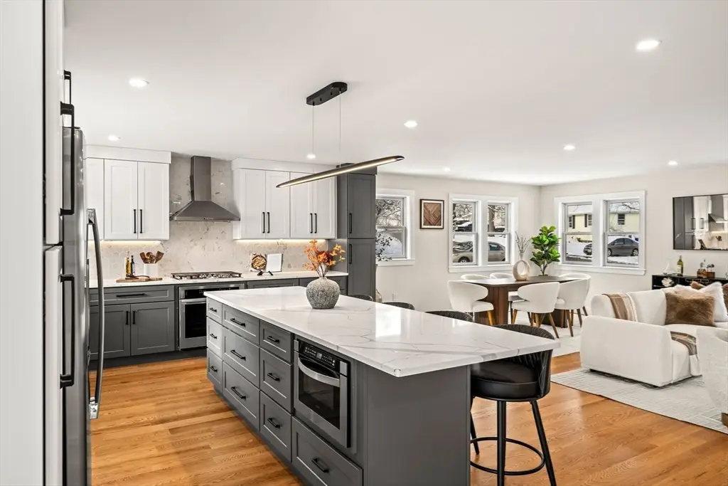 35 Neillian Way #35, Bedford, MA 01730 - #1