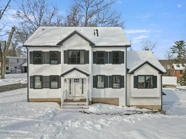 12 Lands End Rd, Tyngsborough, MA 01879