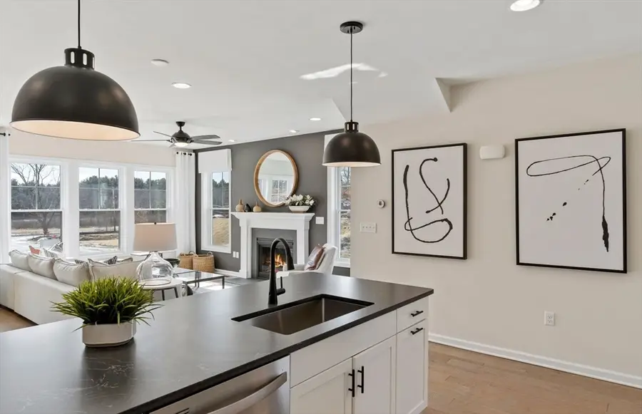 15 Emerald Run #10, Shrewsbury, MA 01545 - #3