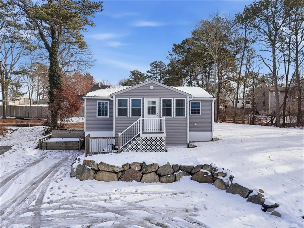 9 Blissful Ln, White Island Shores, MA 02538 - Image #1