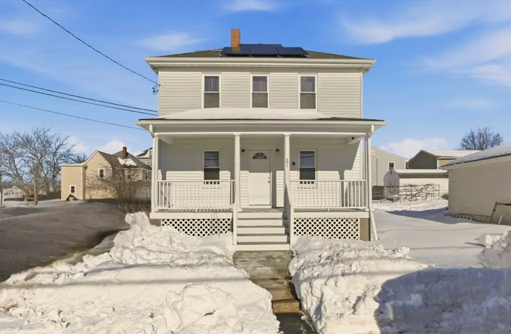 293 State St, Bristol, RI 02809 - Image #1