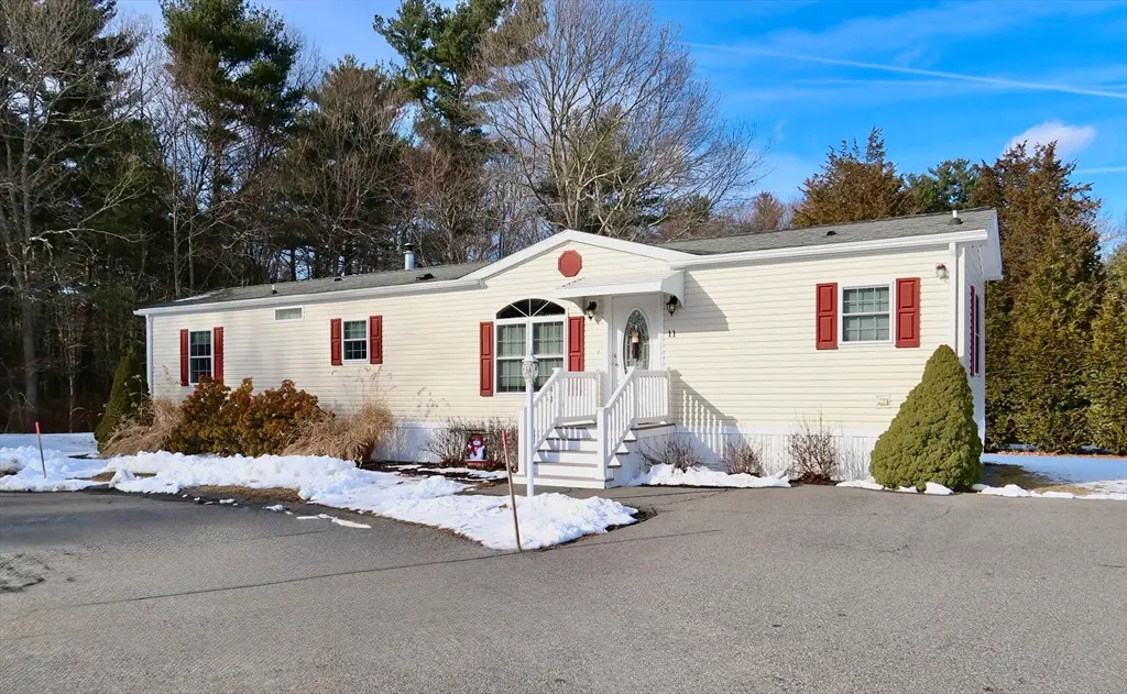 11 Settlers Rd, Taunton, MA 02780 - #1