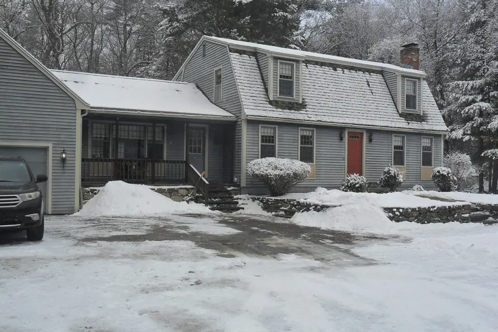 125 Rice Ave, Northborough, MA 01532 - Image #1