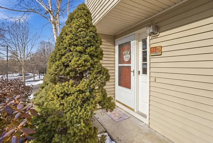 25 Thayer Pond Dr #2, North Oxford, MA 01537 - Image #3