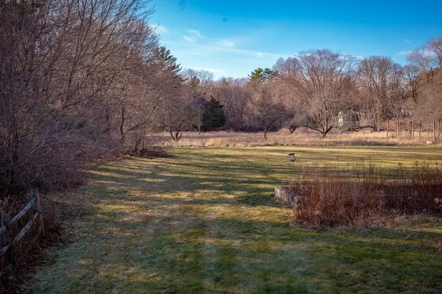 184 Hart St, Beverly, MA 01915 - Image #2