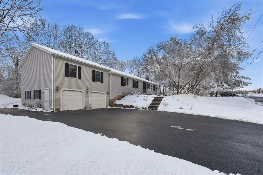 52 Montclair Dr, North Attleboro, MA 02760 - Image #2