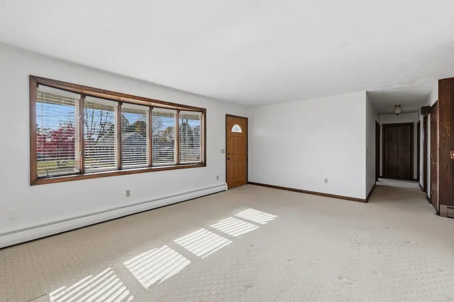 9 Monmouth St, Acushnet, MA 02743 - Image #2