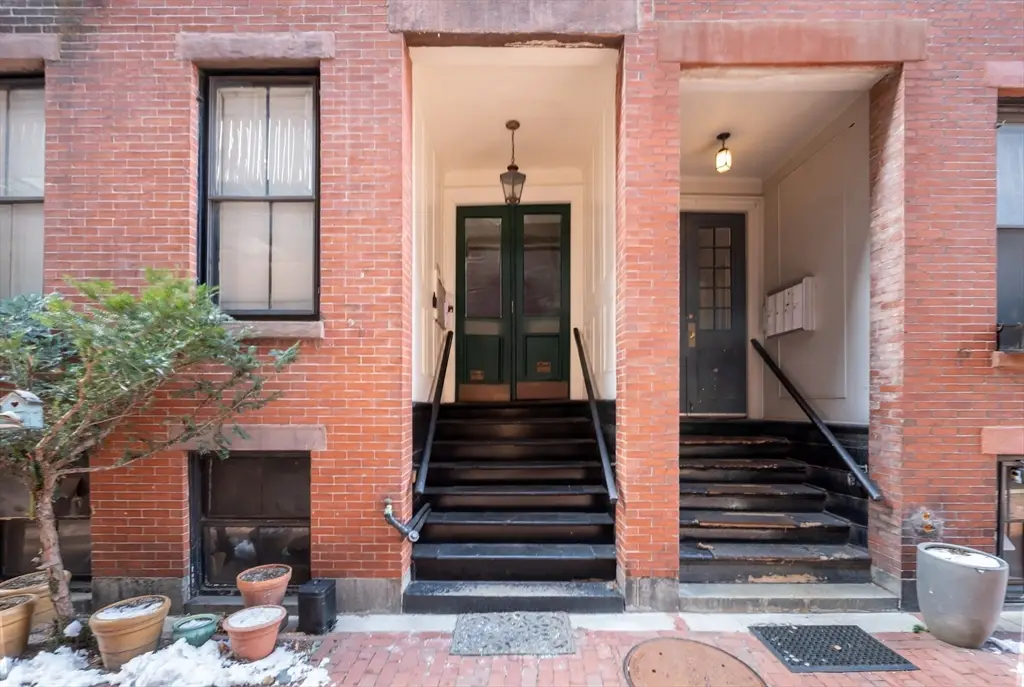 6 Goodwin Place #B, Boston, MA 02114 - Image #1