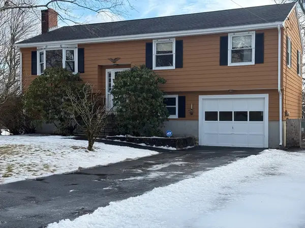 21 Meadowvale Rd, Burlington, MA 01803