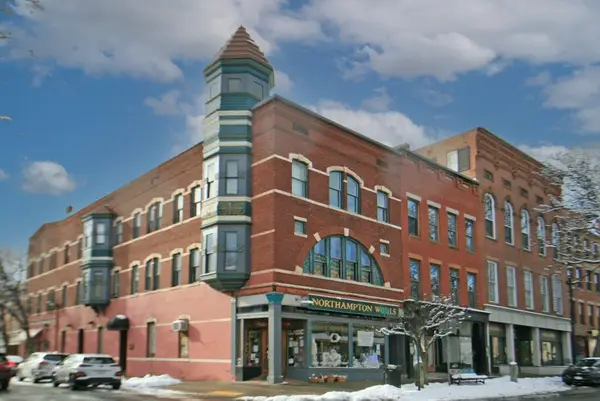 29 Pleasant St #1, Northampton, MA 01060