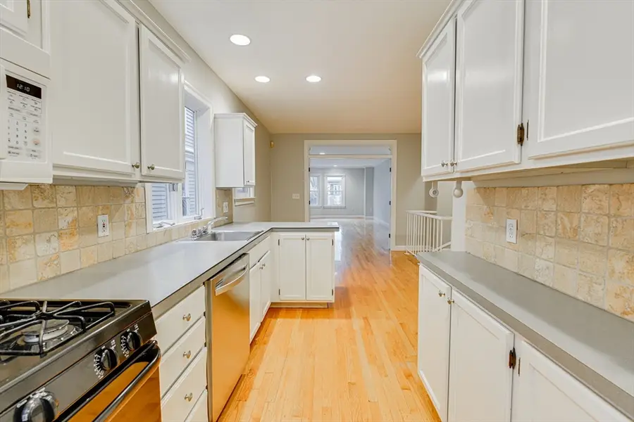 1431 Cambridge St #1, Cambridge, MA 02139 - Image #2