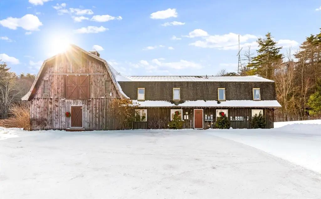 27 West St, Montague, MA 01351 - #1