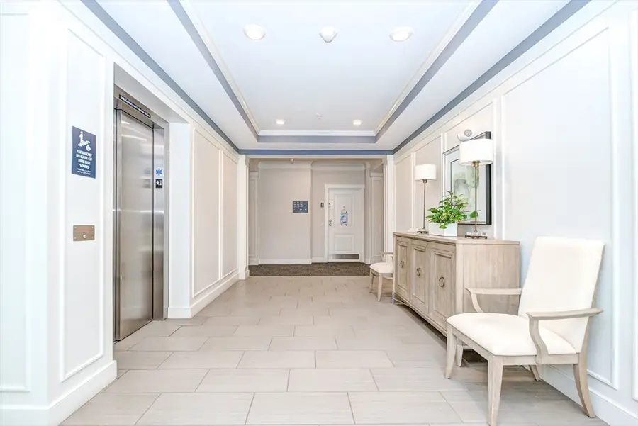 4 Francis Dr #312, Andover, MA 01810 - Image #3