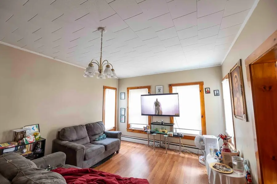 111 Hillman St, New Bedford, MA 02740 - Image #2