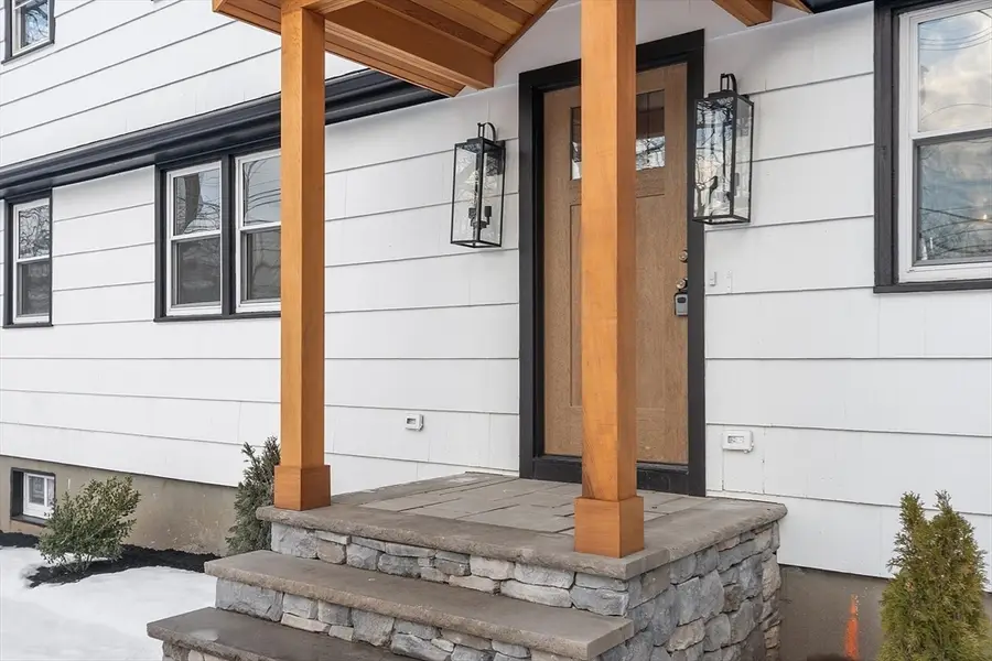 114 Lake St, Peabody, MA 01960 - Image #3