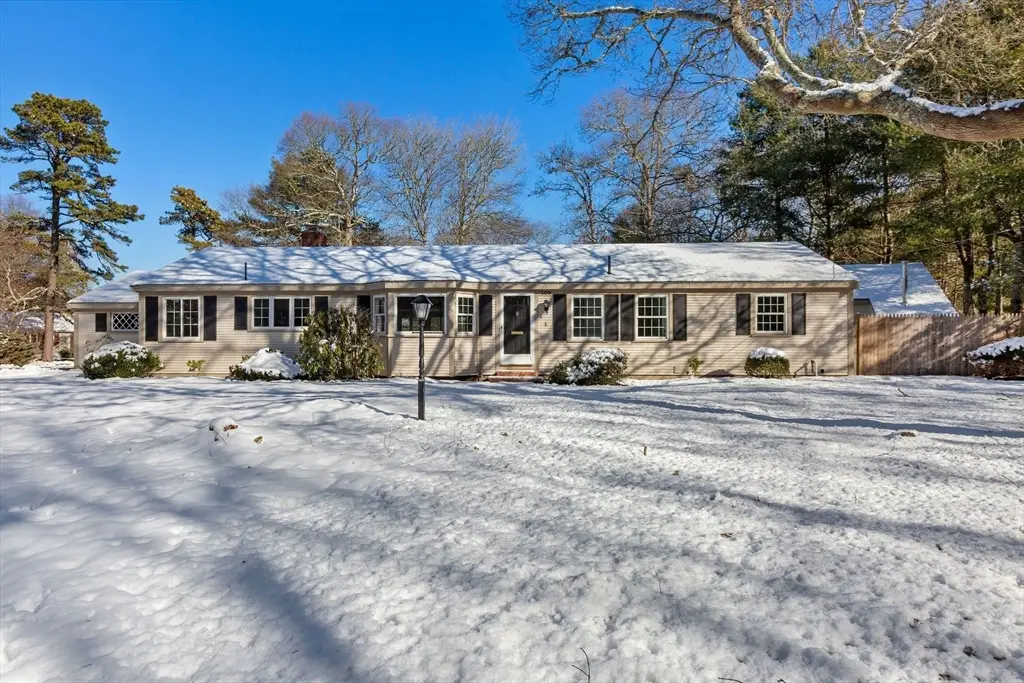 200 Lumbert Mill Rd, Barnstable Town, MA 02632 - Image #1