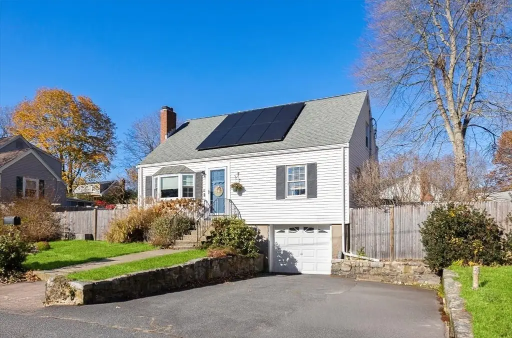 92 Doris Dr, Weymouth, MA 02191 - Image #1