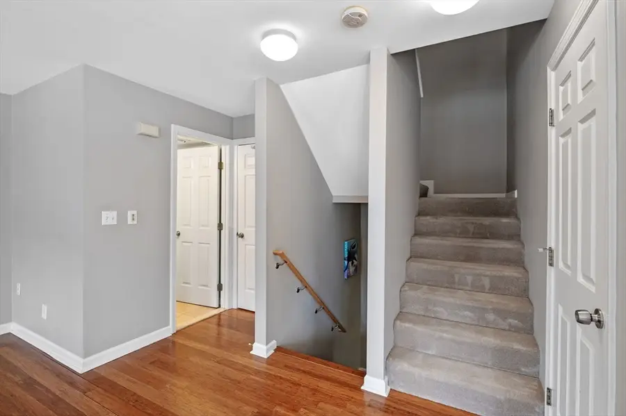 311 Gazebo Cir #311, Reading, MA 01867 - Image #2