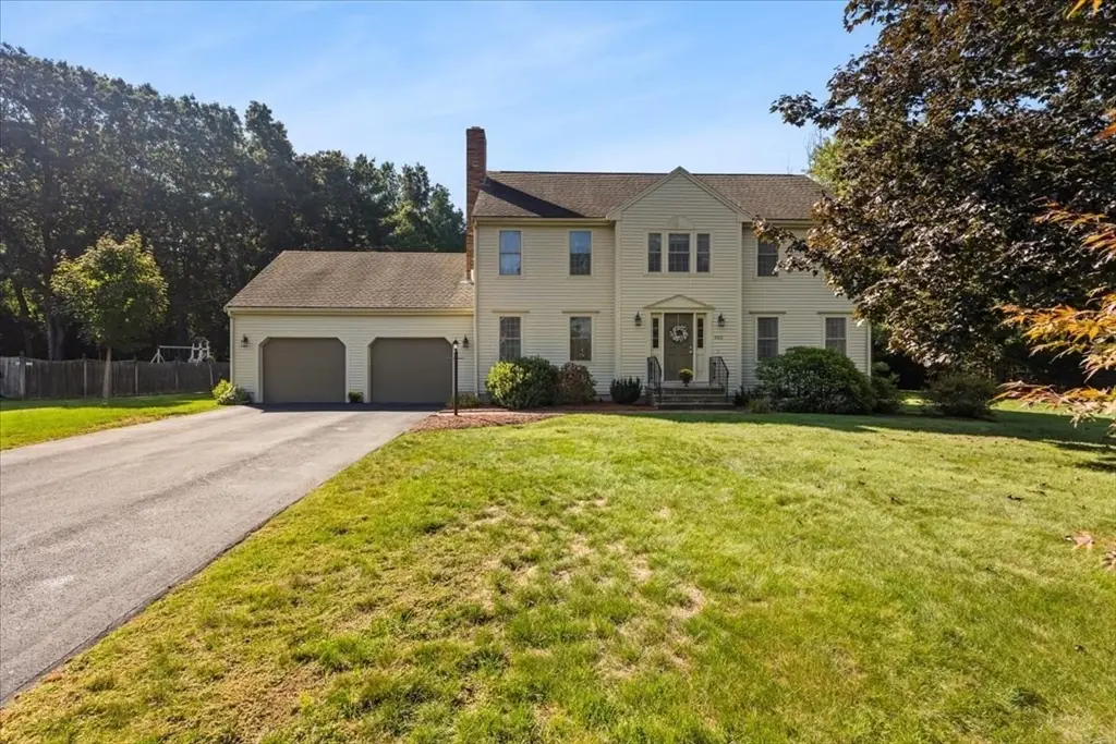 260 Boxwood Lane, Bridgewater, MA 02324 - Image #1