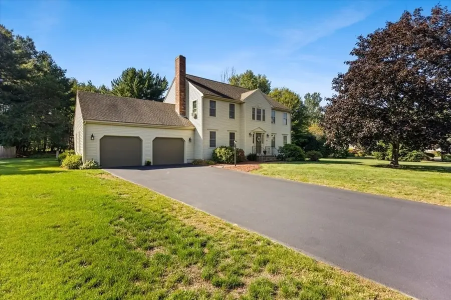 260 Boxwood Lane, Bridgewater, MA 02324 - Image #2