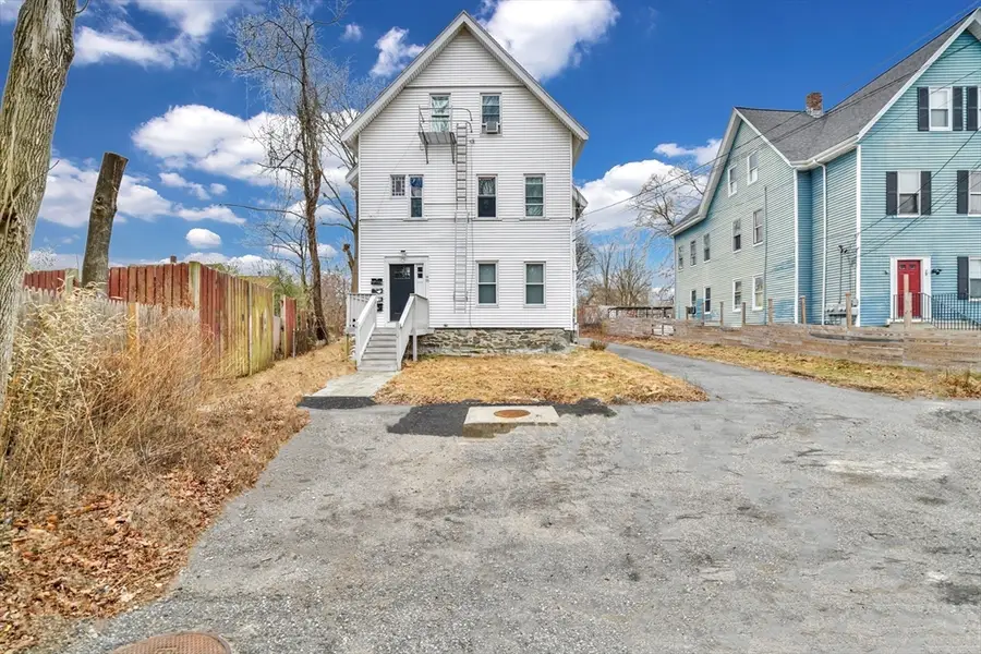 35 Newcomb Pl, Taunton, MA 02780 - Image #2