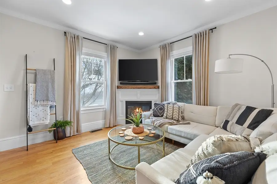 103 Paul Revere Rd #103, Arlington, MA 02476 - Image #2