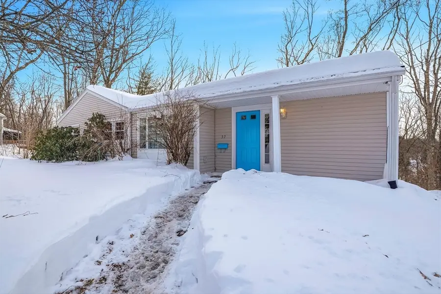 37 Oneil Dr, Westborough, MA 01581 - Image #2