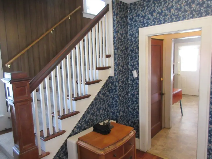 89 Columbus Ave, Greenfield, MA 01301 - Image #3