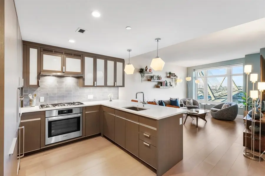 100 Lovejoy Wharf #9F, Boston, MA 02114 - Image #2