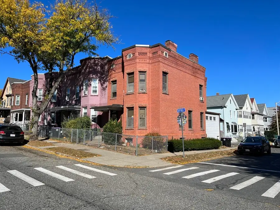 219 Suffolk Street, Holyoke, MA 01040 - Image #3