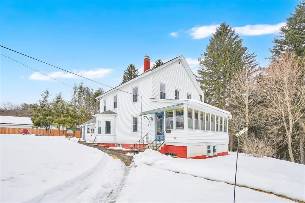 24 Clinton St, Ware, MA 01082 - #1