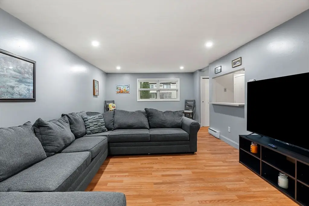 20 Mason Ct #20, Amesbury, MA 01913 - Image #1