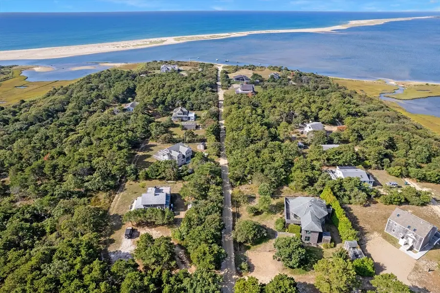 76 Washque Ave, Edgartown, MA 02539 - Image #2