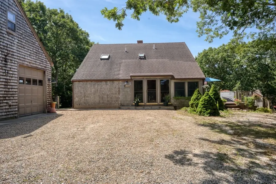 36 Smith Hollow Dr, Edgartown, MA 02539 - Image #2