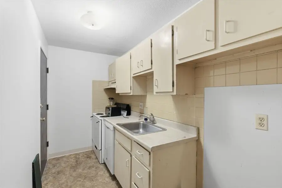 3 Karena Drive #21, Taunton, MA 02780 - Image #3