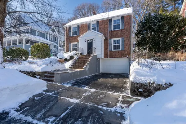 33 Harvard St, Arlington, MA 02476