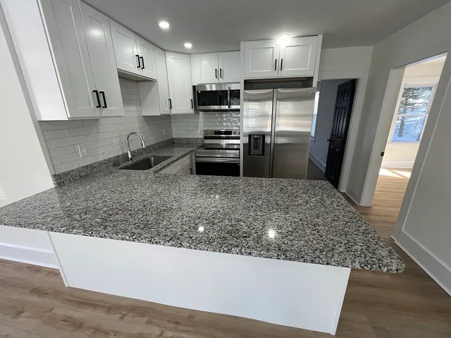 288-290 Providence Rd, Northbridge, MA 01588 - #3