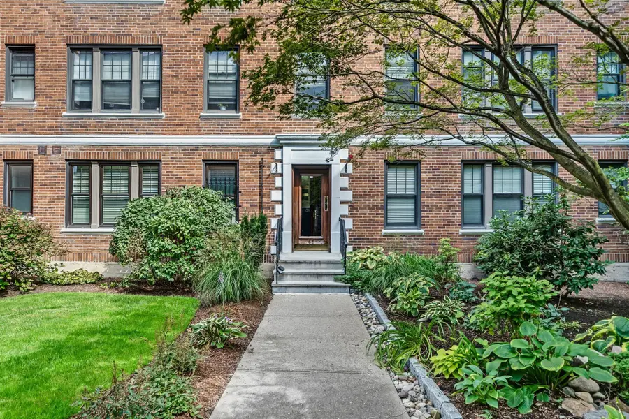 62 Queensberry St #204, Boston, MA 02215 - #2